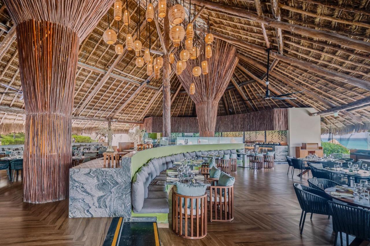 Fiesta Americana Condesa Cancun Dış mekan fotoğraf The interior of the restaurant