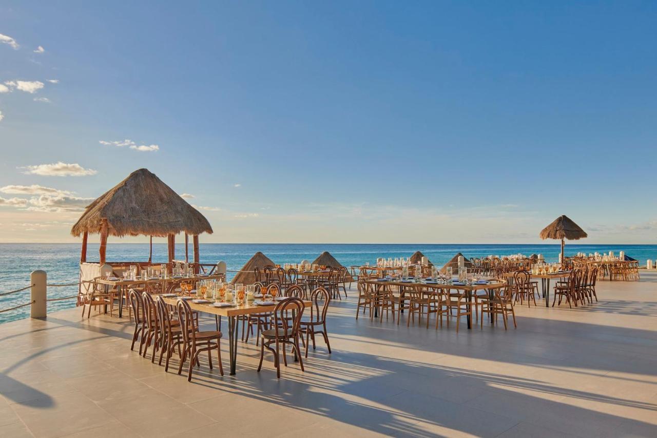Fiesta Americana Condesa Cancun Dış mekan fotoğraf The beach at the resort