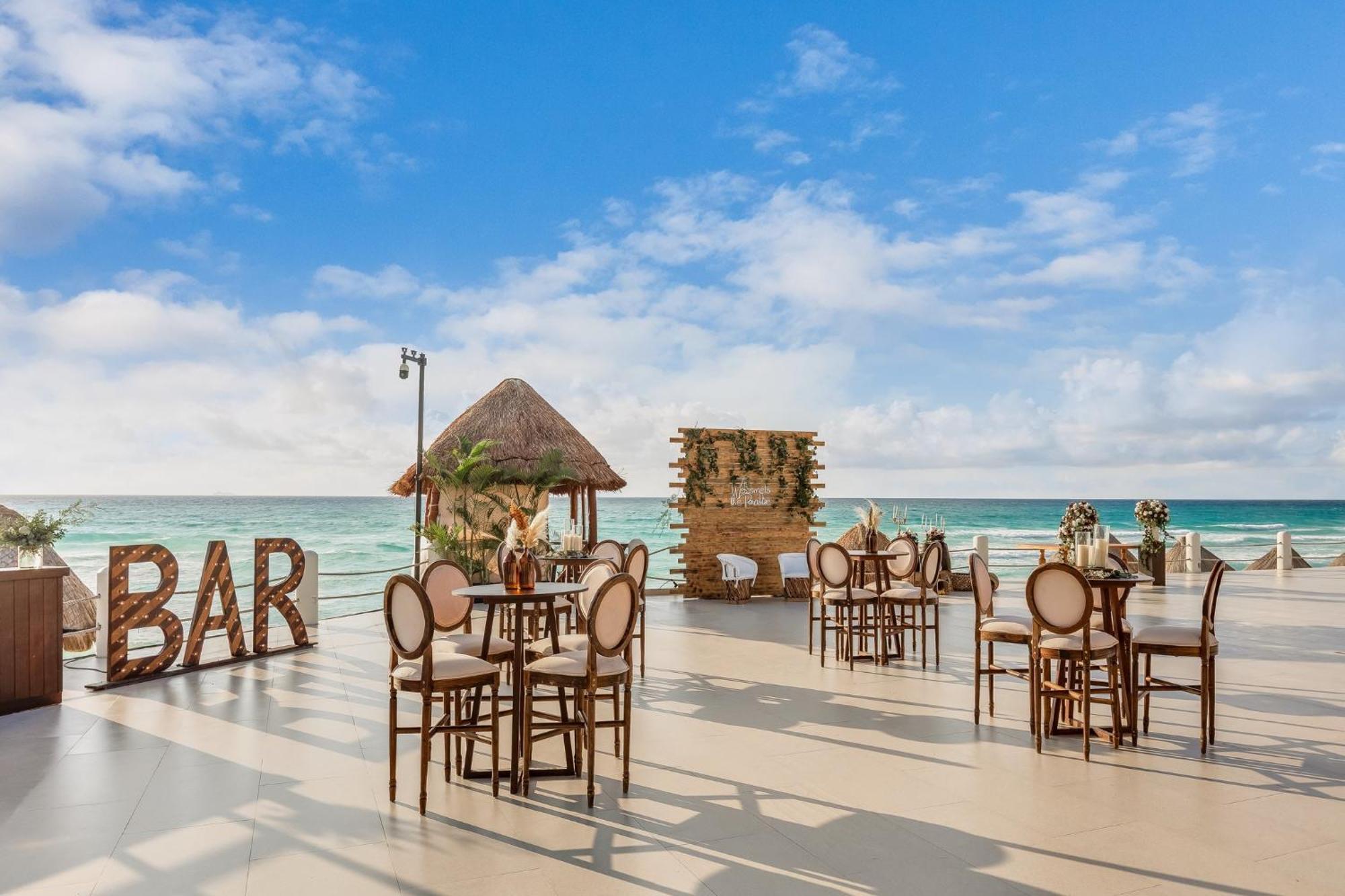 Fiesta Americana Condesa Cancun Dış mekan fotoğraf The beach at the hotel